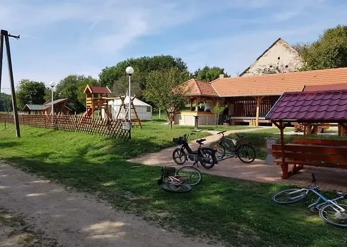 Nomad Jurta Zalakaros Mellett 럭셔리텐트 *